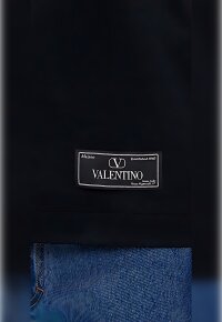 Valentino T-Shirt mit Logo Print S