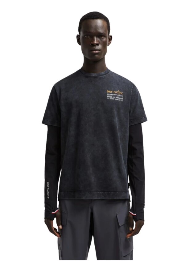 Moncler Logo T-Shirt mit Berg Motiv