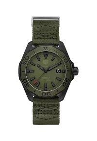 Tag Heuer Aquaracer Herrenuhr Titan militärgrün...