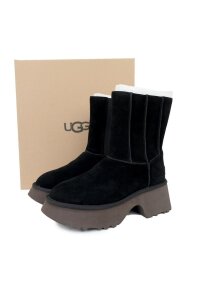 UGG Classic Twin Seam Schwarz