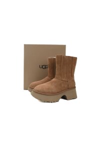 UGG High-Top Schneestiefel in Braun
