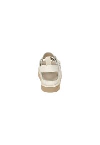 UGG SANDALS